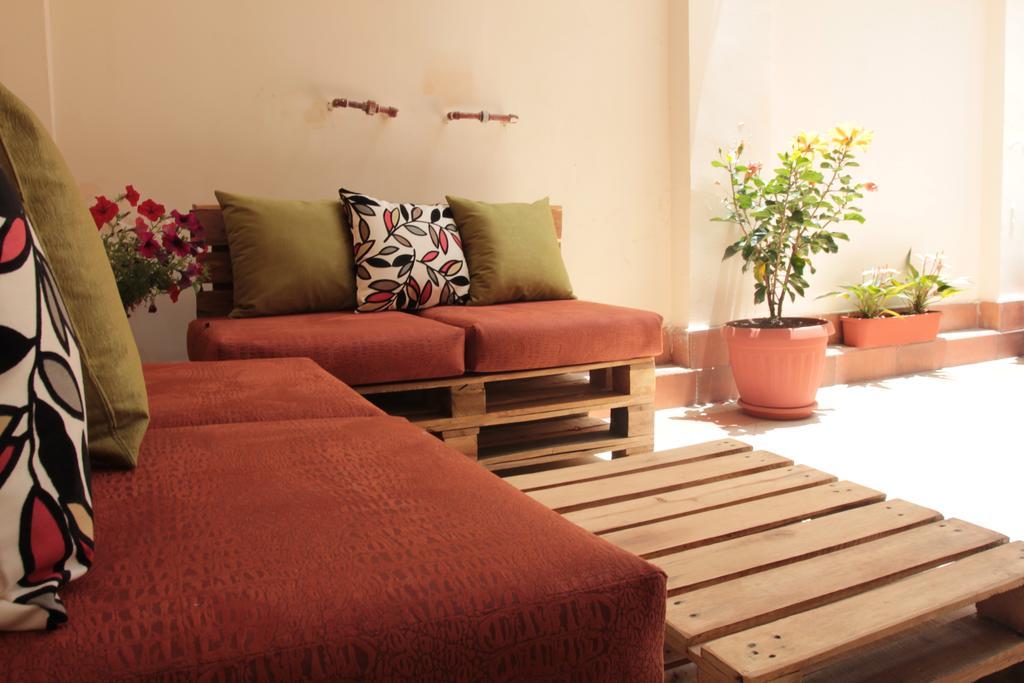 El Patio Hostel Quito Exterior photo